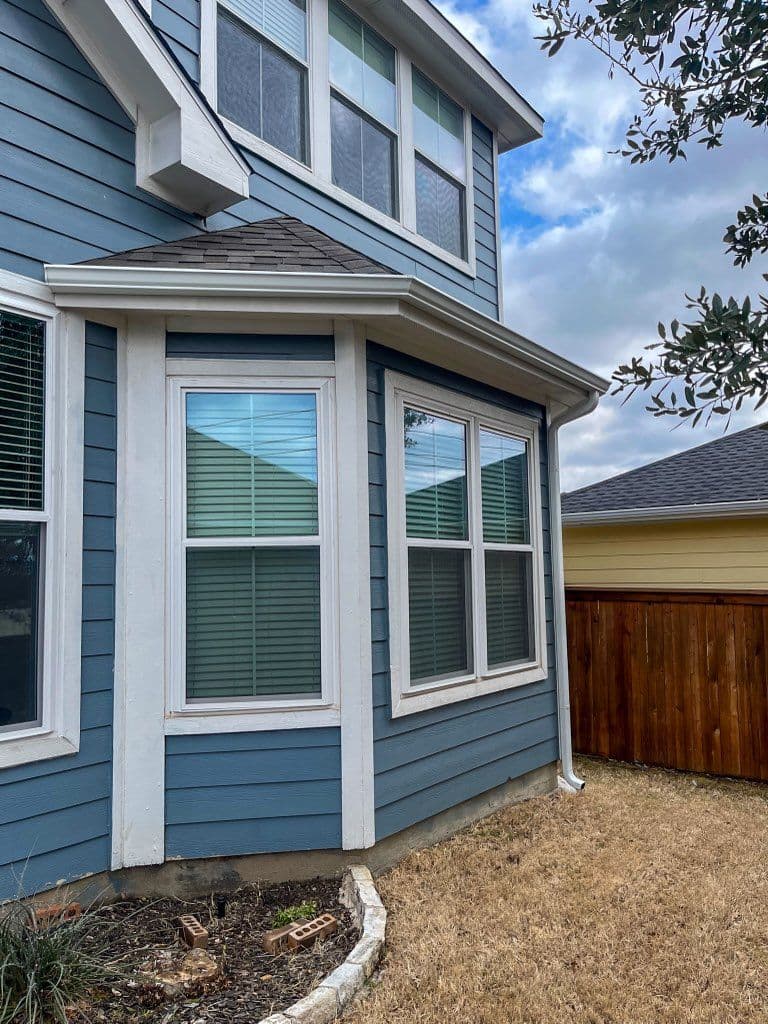 Gallery photos for Expert Roofing and Siding Transformation: Image #2