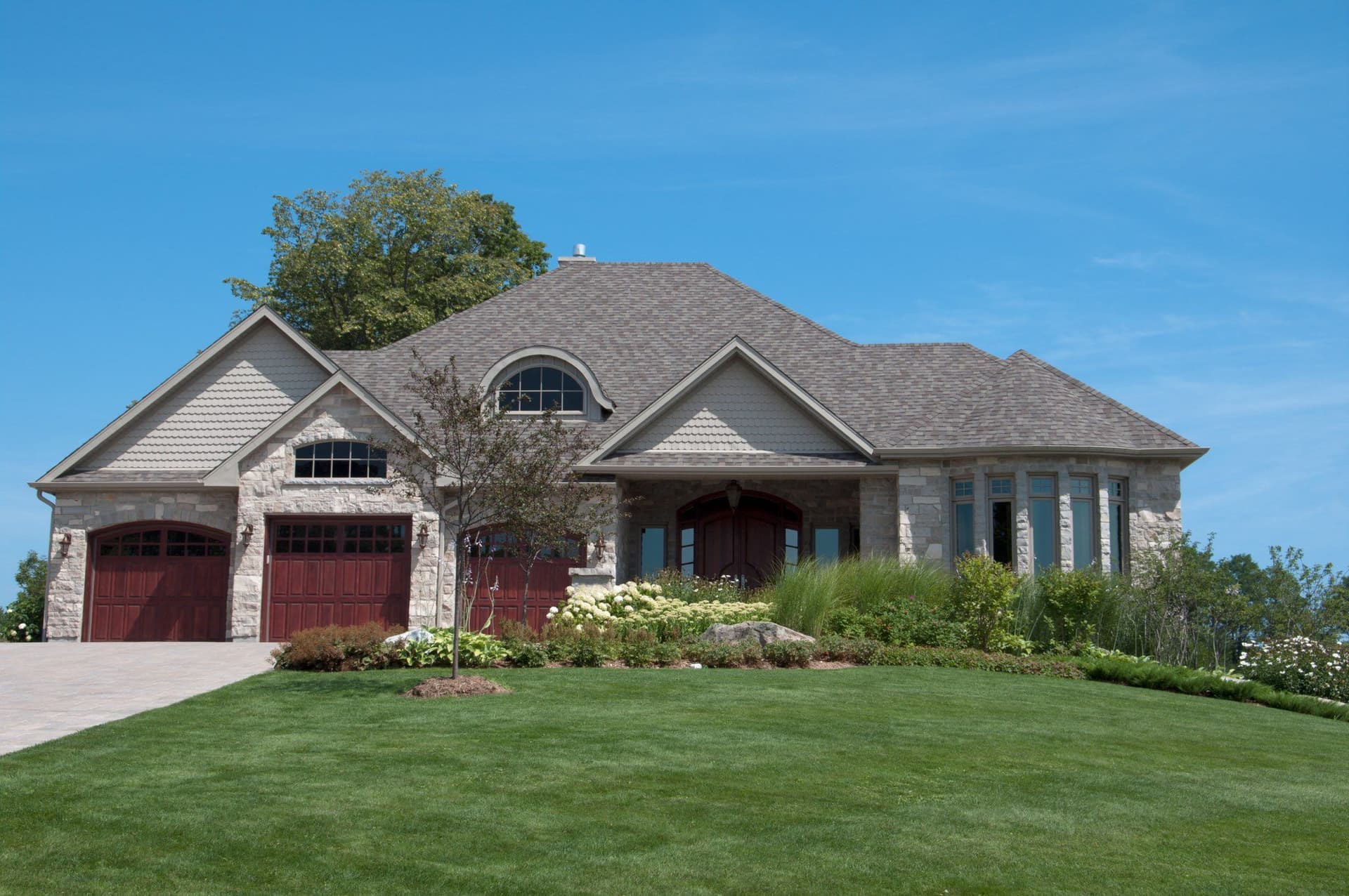 Maximize Home Confidence with a Premium Roof image